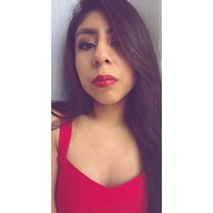 Meet your Posher, Erica